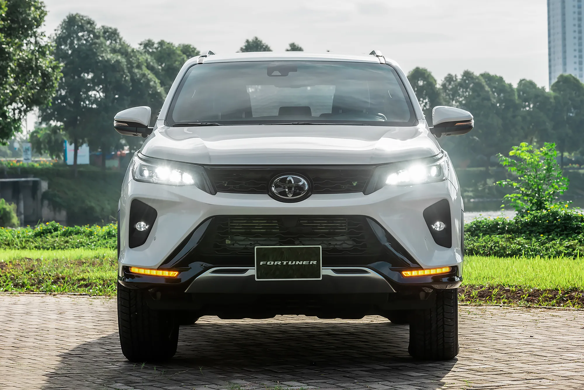 Toyota Fortuner IMG_4152