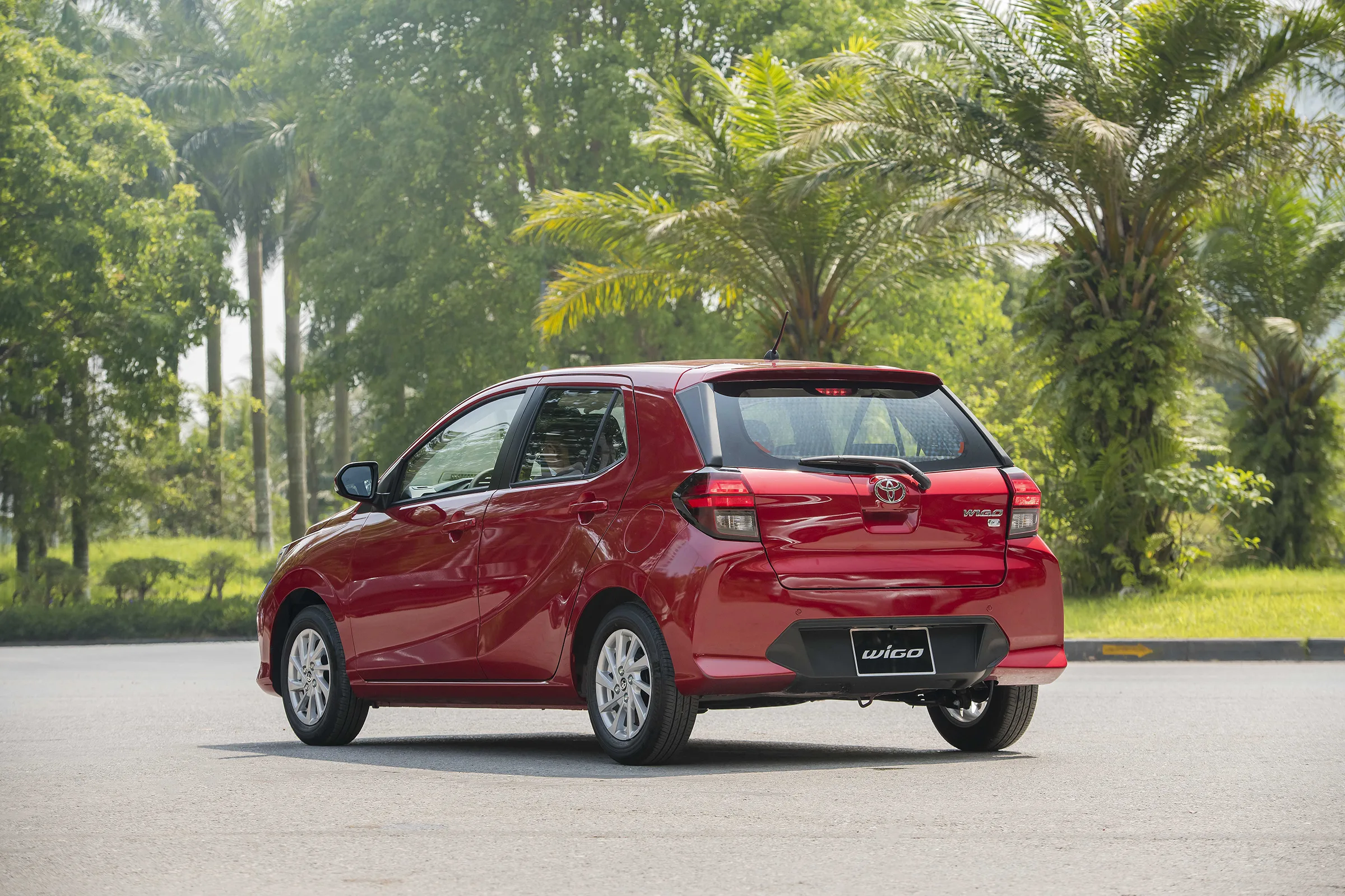 Toyota-Wigo-ngoai-that-03