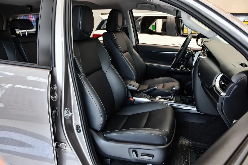 noi that toyota fortuner 03