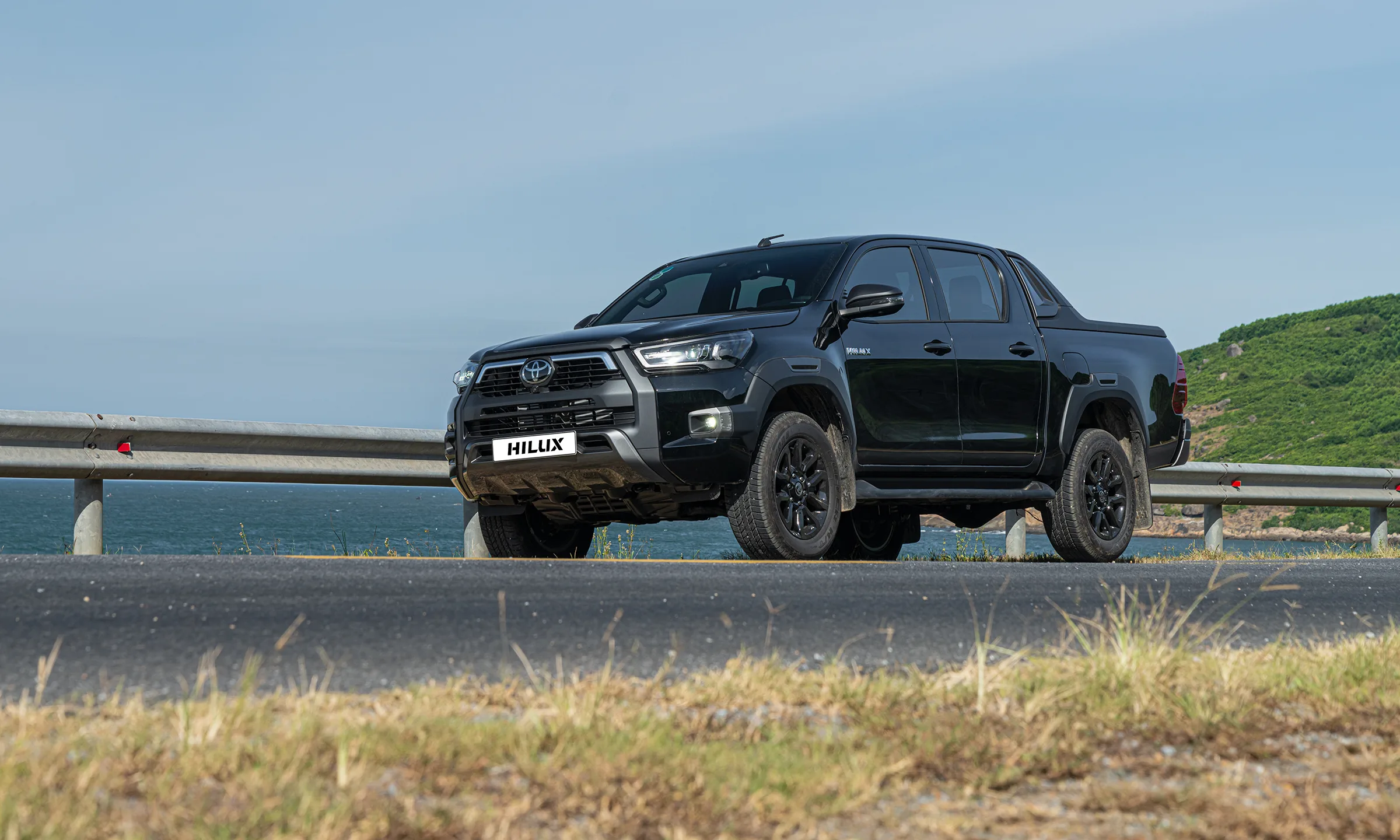 Toyota Hilux 2026: Giá lăn bánh, Thông tin Xe & Ưu đãi tháng 5/2026 - Ảnh 4