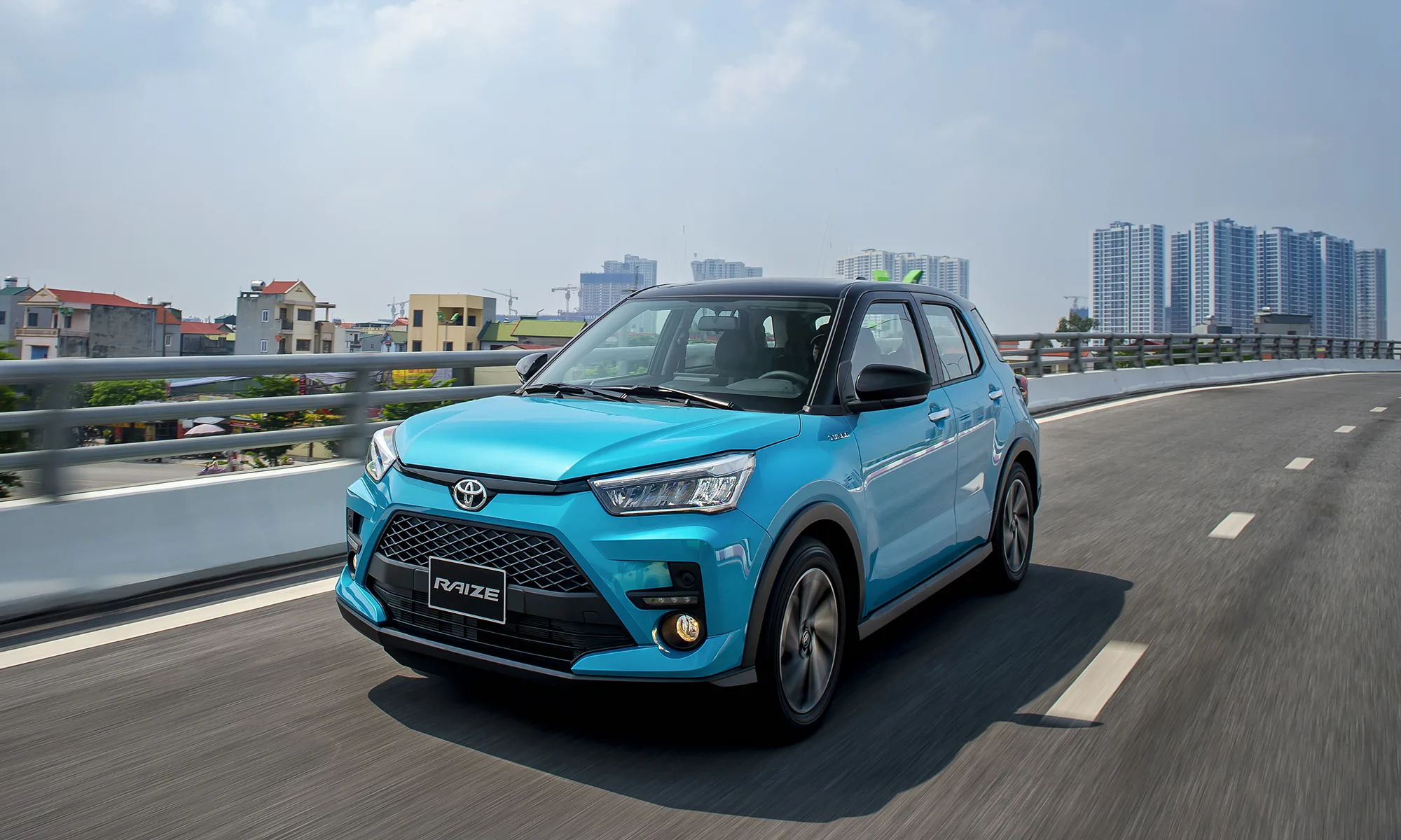 Van-hanh-toyota-raize-5